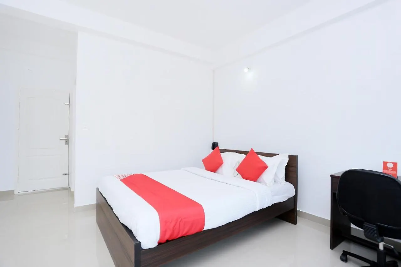 *** Hotel Flagship Camp Mars Apartments, Kochi India