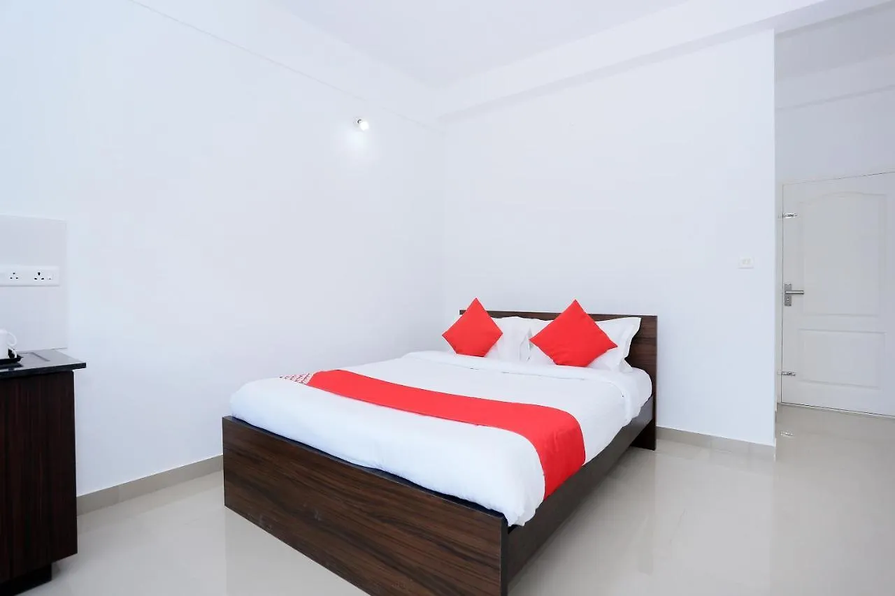 Hotel Flagship Camp Mars Apartments, Kochi