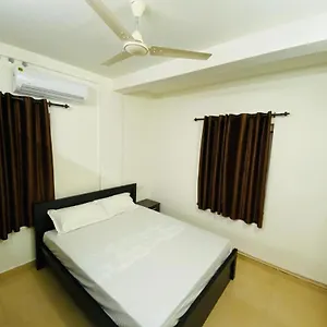 Cochin Paradise Hotel